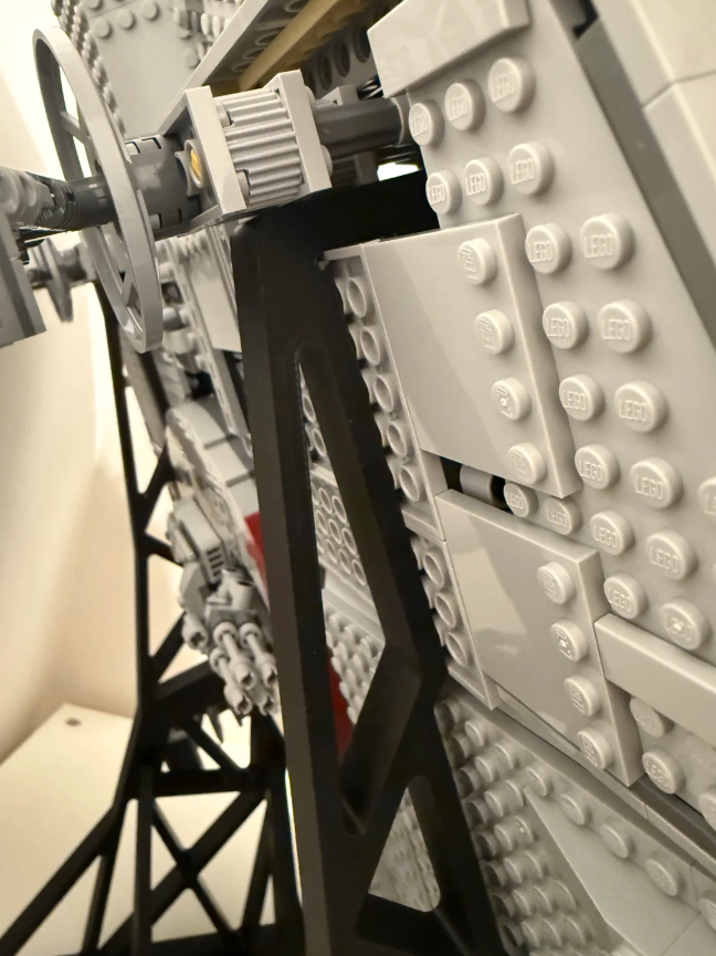 Podstawka dedykowana do LEGO Star Wars 75105 / Sokół Millennium Falcon - obrazek 4