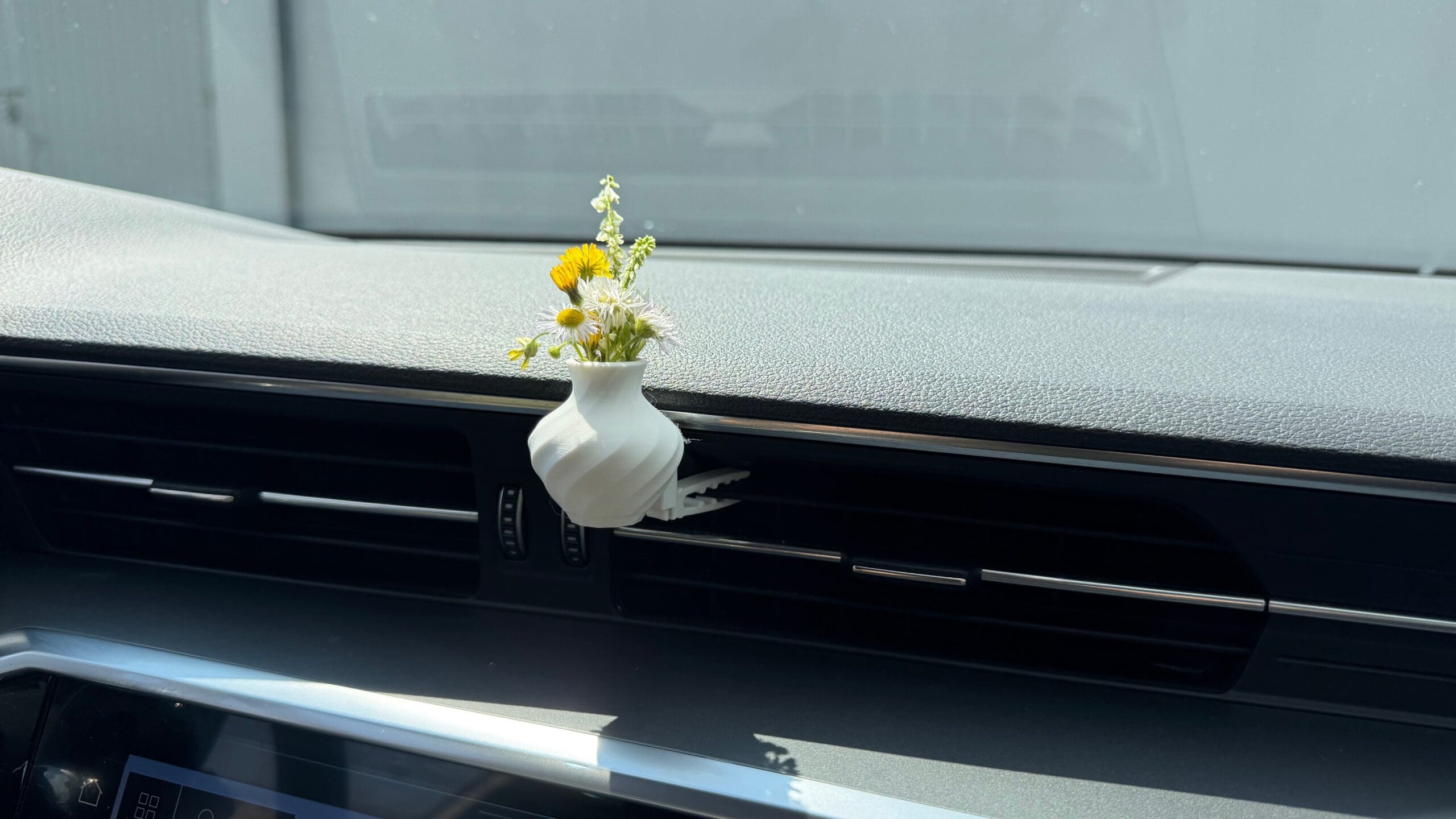 Mini Wazon Do Kratki Wentylacyjnej – Stylowy Akcent do Twojego Samochodu 7 - obrazek 4