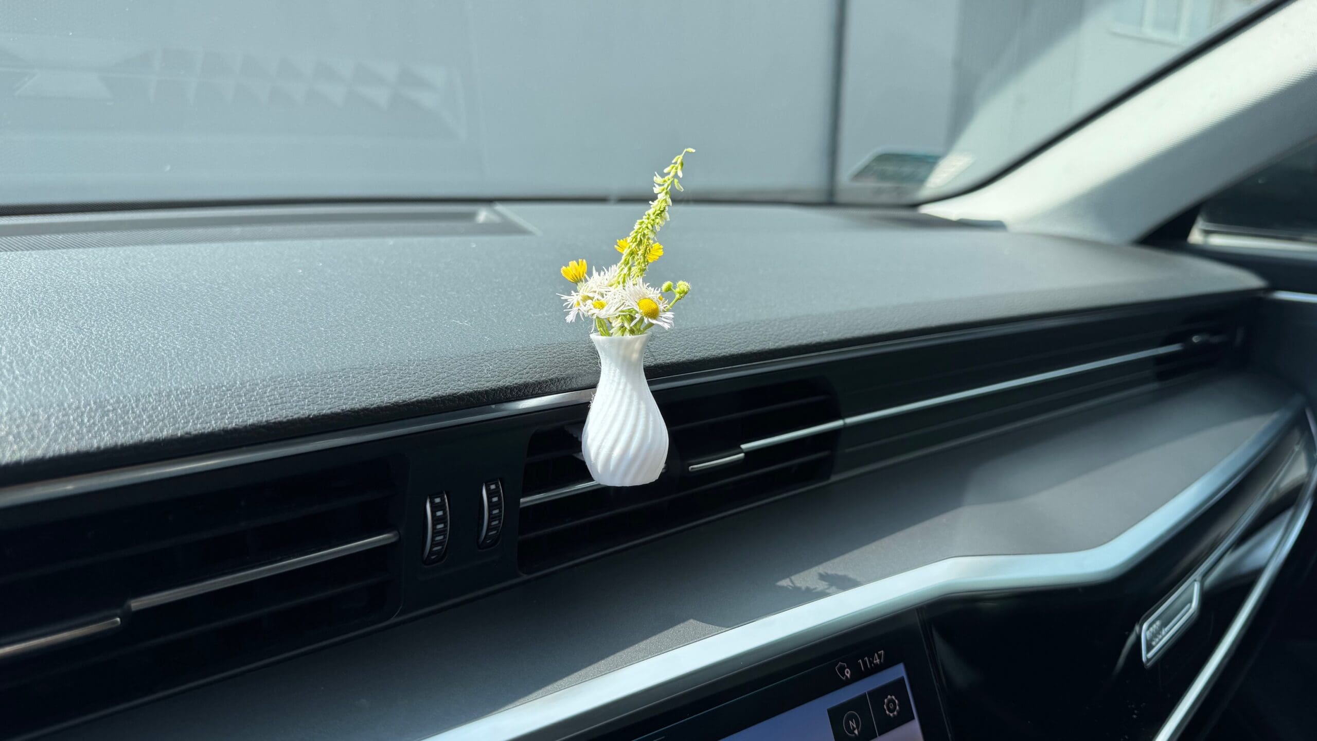 Mini Wazon Do Kratki Wentylacyjnej – Stylowy Akcent do Twojego Samochodu 2 - obrazek 3