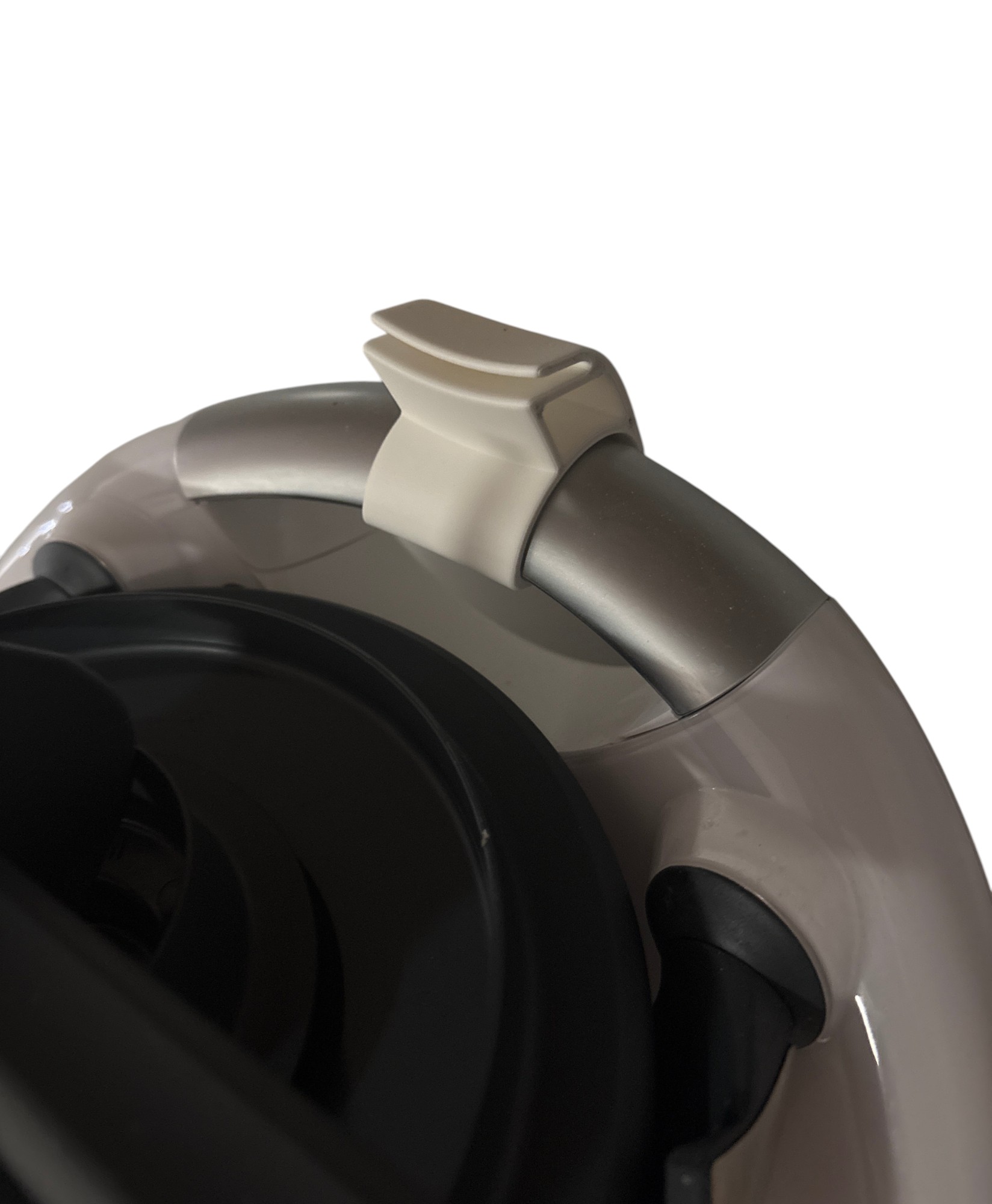 Praktyczny uchwyt na pokrywę Thermomix TM5 / TM6 - obrazek 4