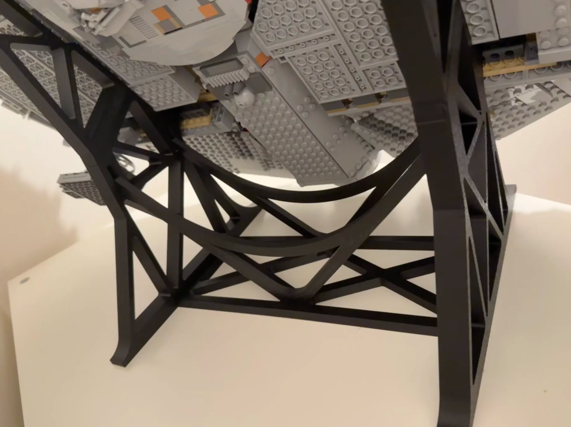 Podstawka dedykowana do LEGO Star Wars 75105 / Sokół Millennium Falcon - obrazek 6